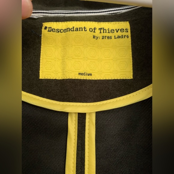 Descendant of Thieves Cardi - Picture 8 of 10